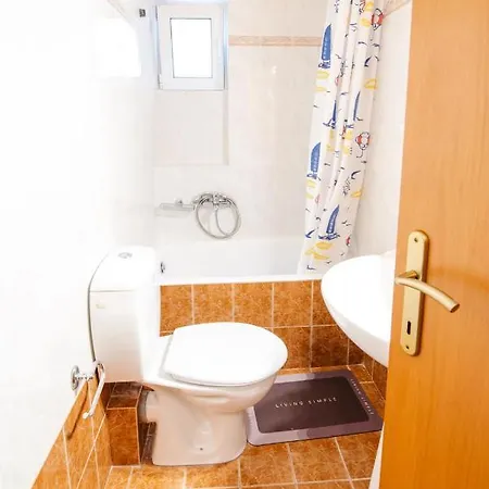 Alexandros Apartament *