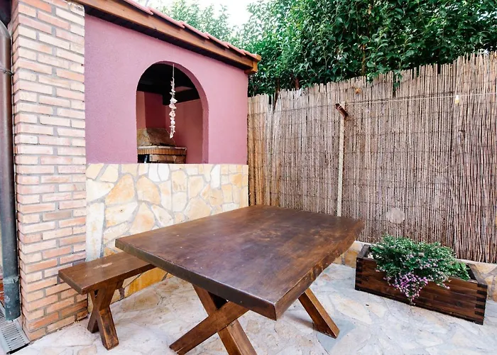 Apartment Alexandros *